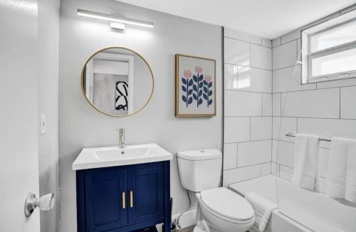 Poinciana Park Apartment | Rustic Retreats Modern 1BR for 2 guests in the heart of Fort Lauderdale