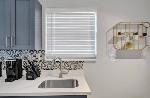 Poinciana Park Apartment | Rustic Retreats Beachy 1BR in Fort Lauderdale