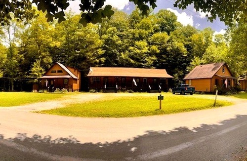 Mingo House | Rustic Studio Unit Perfect for a Couples Retreat in West Virginia