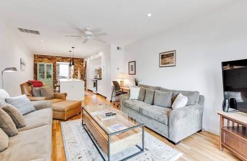 Church Hill House | RVA Overlook | Modern 3BR with City Views