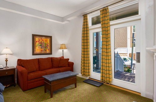 Edray Condo | "S115| Hot Tub, Garage,Ski In/Out"