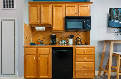 Edray Condo | " S202-204|Hot Tub,Garage,Ski in/out"