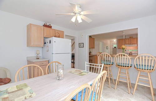 Rockport House | Sage Hill: Quiet woodsy escape by Long Beach in Rockport
