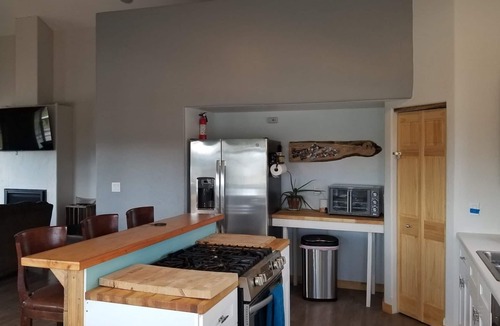 Dayton Cottage | Sailor's Nest at Flathead Lake