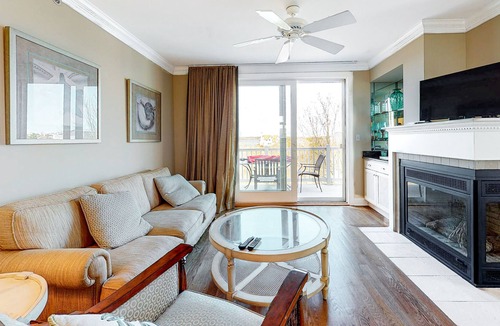 Fenwick Island House | Salt Meadows Townhouse w/ Shared Pool & Free WiFi - Walk to the Beach!