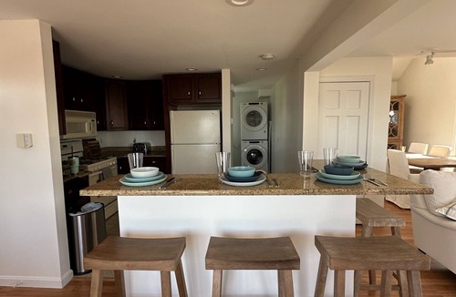 Fairhaven House | Saltmarsh Beach House steps from the beach!