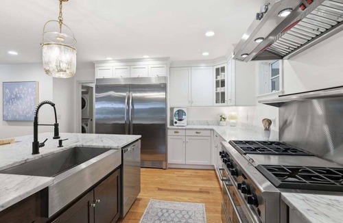 Centerville House | Saltmere House: 009-Cv A Private Retreat in the Heart of Centerville