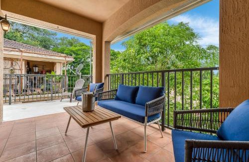 River Oaks House | Salty Fox 5BD Oasis w Spa, Beach & Downtown