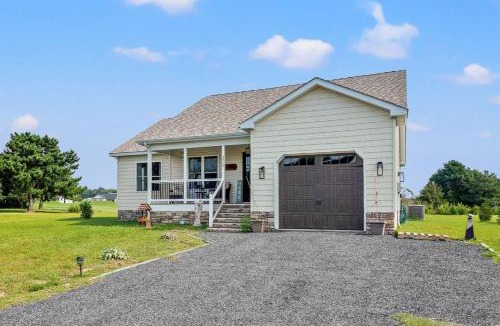 Captain's Cove House | Salty Sea Lyons Landing - Pet friendly!
