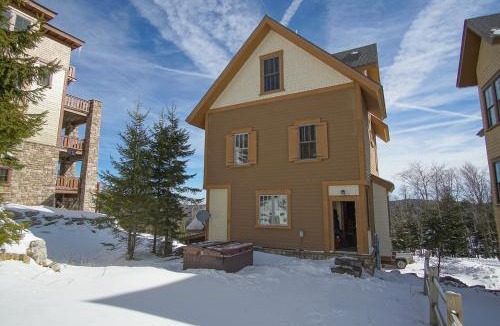 Edray House | Sanctuary Family Paradise Private Home with Hot tub Snowshoe Mtn Resort