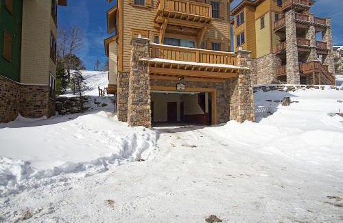 Edray House | Sanctuary Family Paradise Private Home with Hot tub Snowshoe Mtn Resort