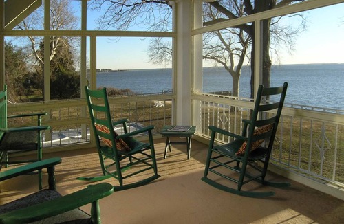 Oxford Hotel | Sandaway Suites & Beach Boutique Hotel, Private Beach, Walk to Dining & Shops!