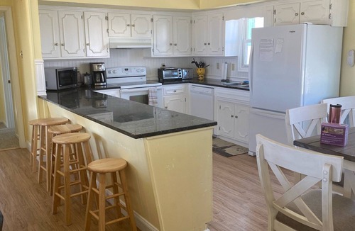 Sandbridge House | Sandbridge Beach Cottage: Pool, Spa,5BR3Bath, Pets ok ; Game room: Sleeps 14