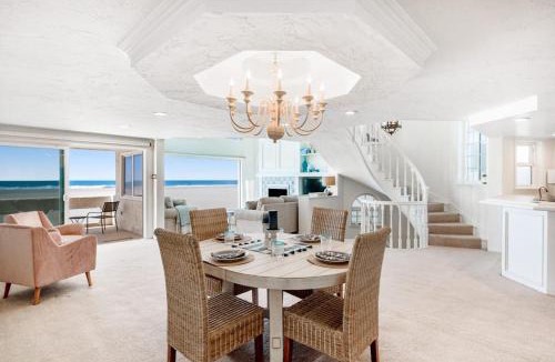 Hollywood Beach House | Sandcastle by the Sea