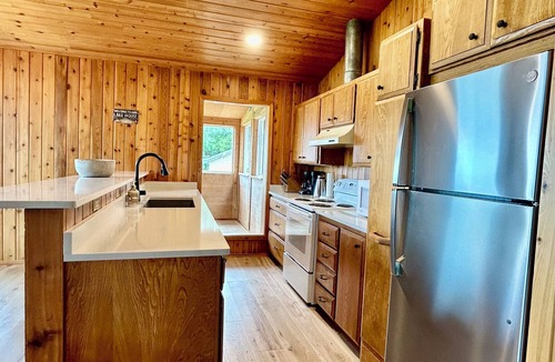 Sandpoint House | SANDPOINT LAKEFRONT VACATION HOME, ten minutes to free Schweitzer shuttle.