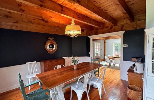 East Sandwich House | Sandwich golf and chipping green house