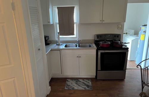 East Ocean View House | Sandy Mutts - 30 Days Listing
