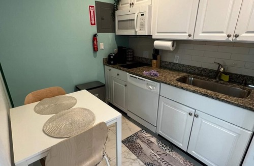 Lake Ridge Apartment | Sandy Shore Studio 5 min to beach