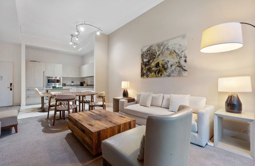Hollywood South Central Beach Condo | Sandy Shores: A Stylish Oceanfront Apartment - 25 min to MAJOR INTERNATIONAL SPORTING EVENT!