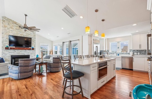 Ocean Sands House | Saturday to Saturday only elevator private pool hot tub Close to Ocean!