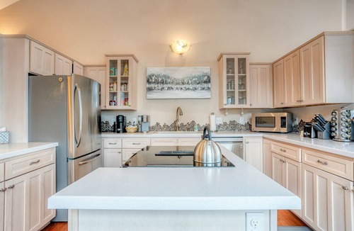 Lakeside House | Scenic Home on Flathead Lake by Blacktail Ski MTN