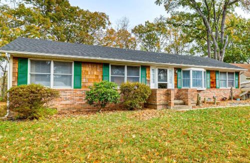 Valley Lee House | Screened Patio, Deck & Grill: Saint Inigoes Home!