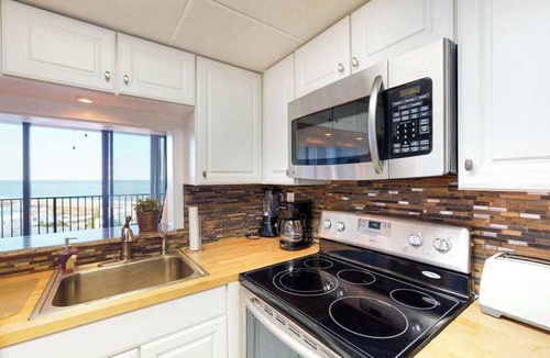 Bethany Beach Condo | Sea Colony 7th floor condo w/free WiFi, shared tennis court - ocean view