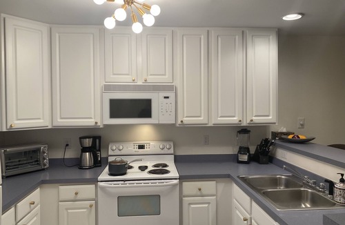 Rehoboth Beach Condo | Sea-duced by the Sea! 2 bed 2 bath condo minutes from everything!
