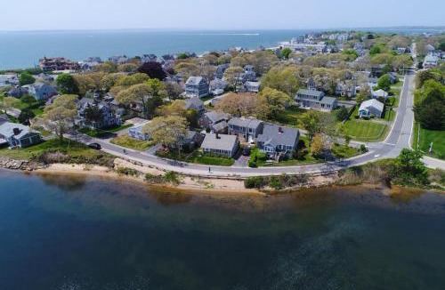Falmouth Heights House | SEA-esta