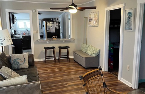 Broadkill Beach House | "Sea Shanty" Charming 3-bedroom cottage in Broadkill Beach, WiFi, Steps to Beach