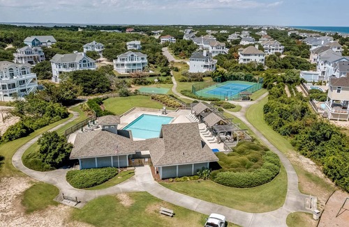 Pine Island House | Sea Spot | 625 ft from the beach | Private Pool, Hot Tub | Corolla