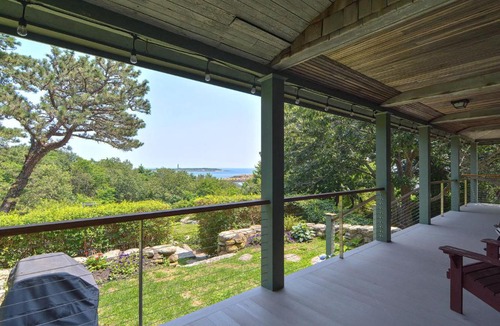 Rockport House | Seacroft