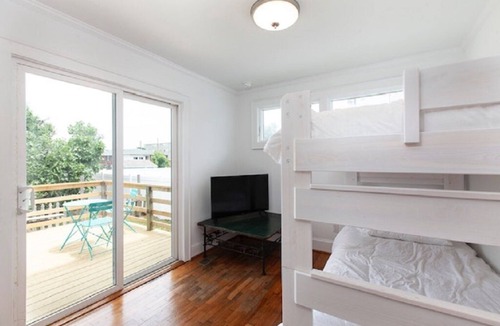 Carolina Beach Cottage | "Seadar" Cottage - A Mid-Century Beach Cutie!