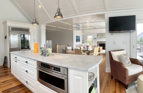 Chatham House | SeaGlass House - Beautiful Cape Cod Home. Ocean Views & High End Decor
