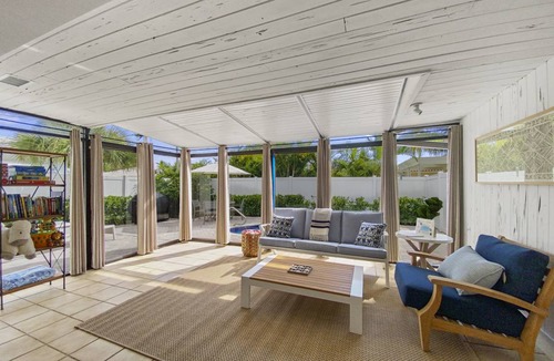 Fort Lauderdale House | Seahorse Villa 2, 2br/2ba home with dipping pool