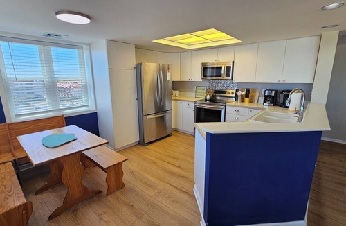 Diamond Beach Condo | Seapointe Village South Beach oceanfront 3-bed condo in Wildwood Crest
