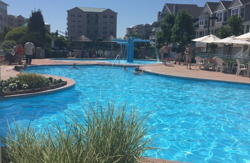 Diamond Beach Condo | SeapointeVillage oceanview-Exceptional Ocean&Main pool views-free WIFI - 1BR+den