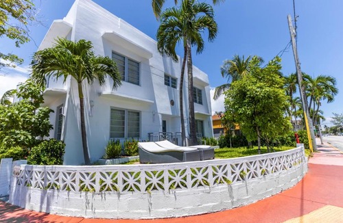 North Beach Hotel | Seaside All Suites Hotel