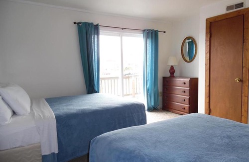 Wachapreague Hotel | Seaside Apartment #22