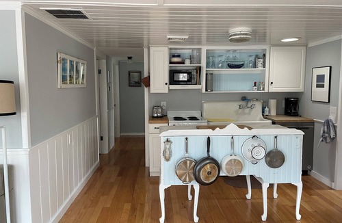Brewster House | Seaside Cottage - Cape Cod