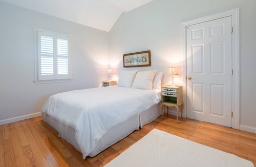 Madaket Cottage | Seaside cottage minutes to beach, sweeping views over pond & conservation land.
