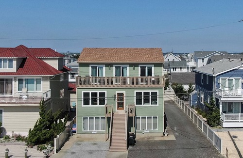 Ortley Beach Villa | Seaside park oceanfront oasis
