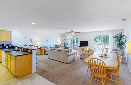 Sandbridge House | Seaside - Sand Dollar C-103