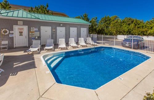 Sandbridge House | Seaside - Three's A Charm D-104