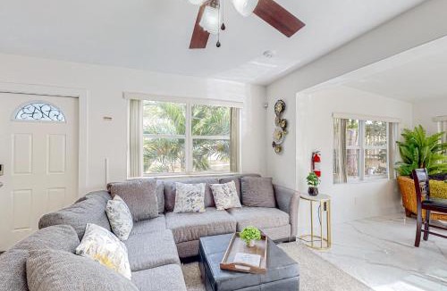 Pompano Beach House | Seaview Suite