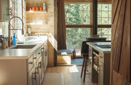 Essex Cabin | Secluded Glacier National Park Cabin, Hot Tub & Stargazing Dome