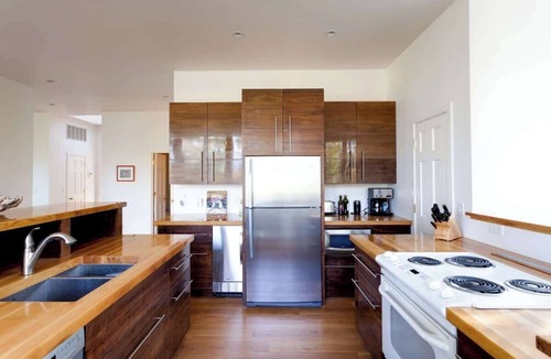 Cobham House | Secluded Home with Mountain Views | 2 Bed, 2 Bath