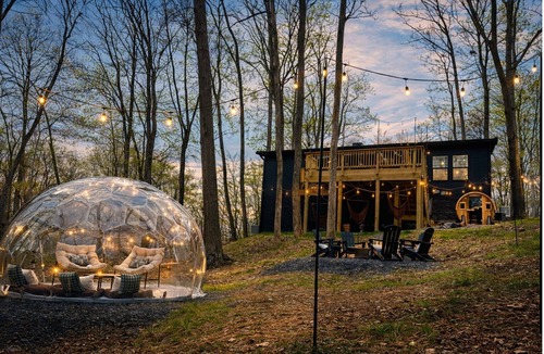 Kabletown Ski Chalet | Secluded Luxury Cabin with Stargazing Dome + Hot Tub + Sauna + EV Charger