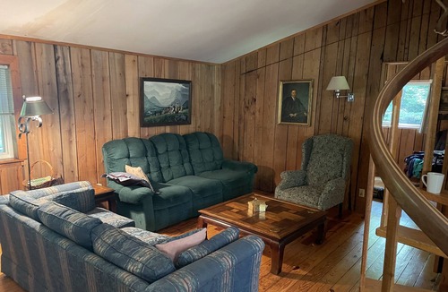 Northern House | Secluded, Peaceful Mountaintop -- All Yours