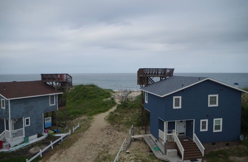 Laughing Gull Cottages Cottage | Semi-Oceanfront cottage, no streets to cross, fantastic location, dogs allowed.